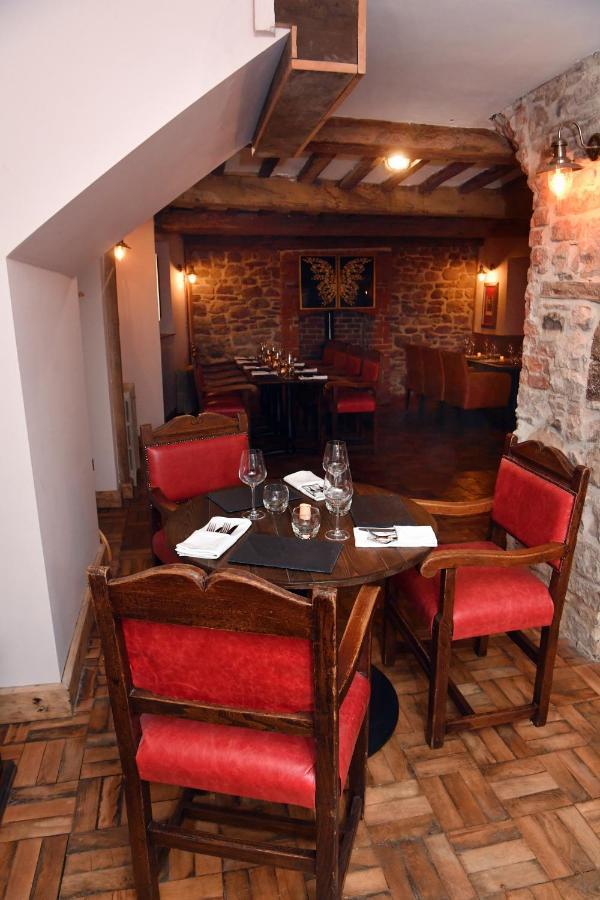 Alfred Russel Wallace Restaurant With Rooms Ъск Екстериор снимка